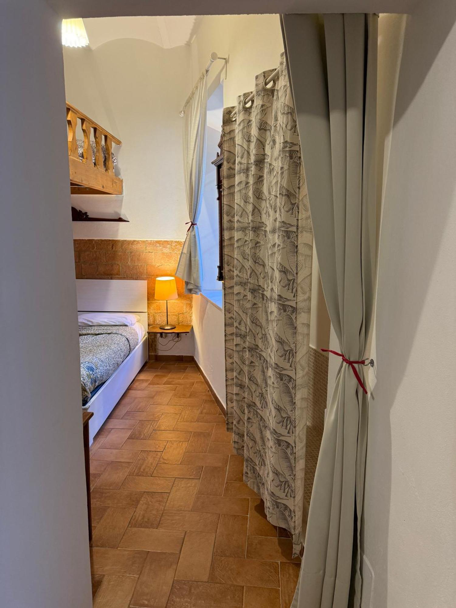 Nel Bel Mezzo Di Pisa Apartment Bagian luar foto