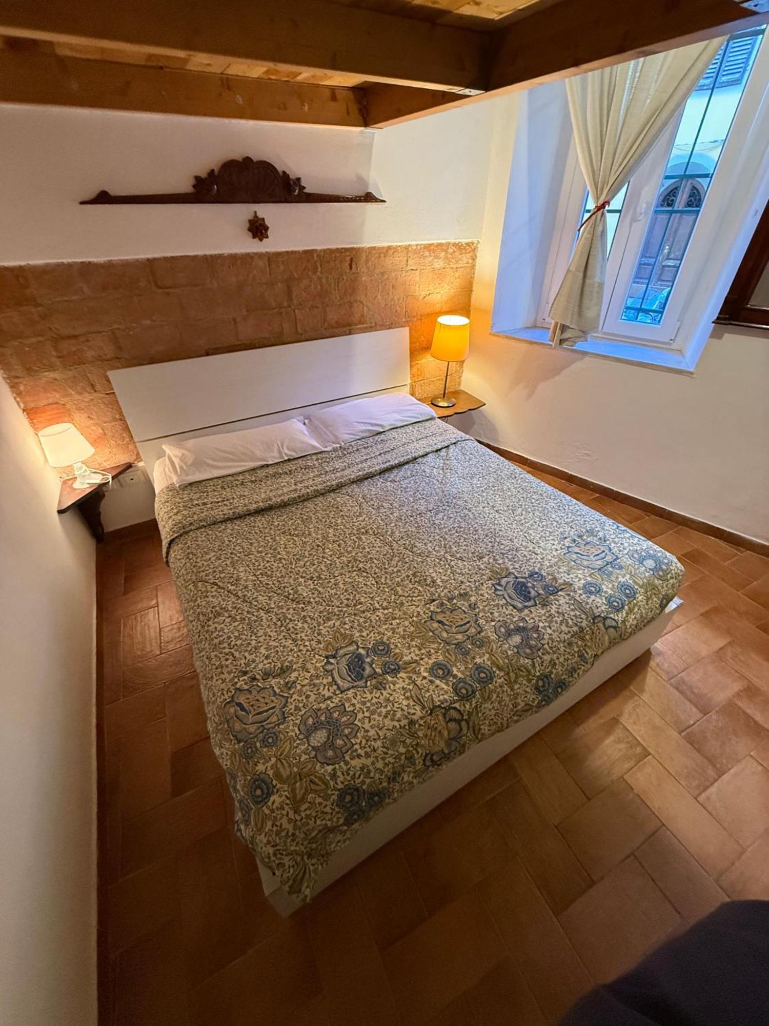 Nel Bel Mezzo Di Pisa Apartment Bagian luar foto